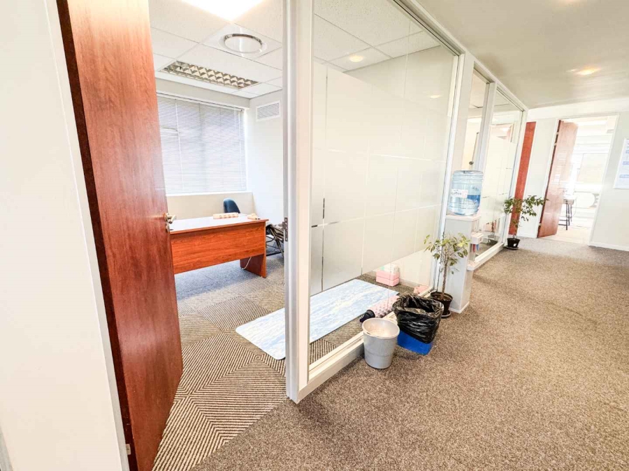 To Let Commercial Property for Rent in Plattekloof Western Cape
